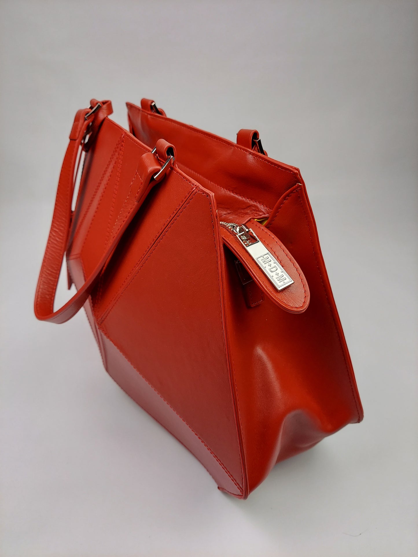 red shoulder handbag collection